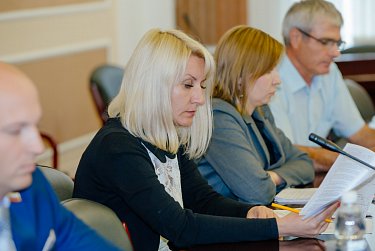 Депутаты корректируют законы о пчеловодстве и семеноводстве